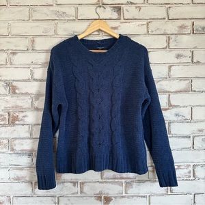 American Eagle cable knit blue crew neck sweater size medium